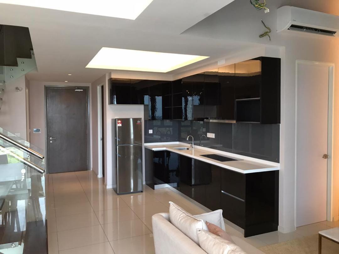Alia Premier Medini By Subhome Apartment
