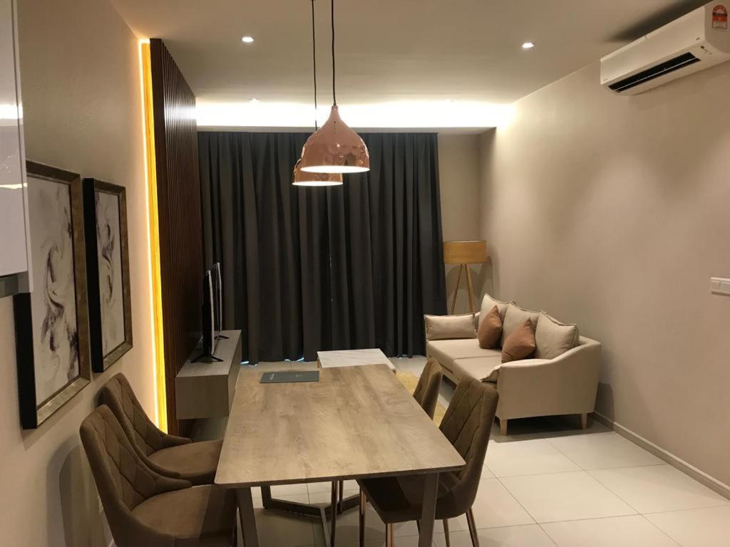 Apartment Alia Premier Medini By Subhome Johor Bahru